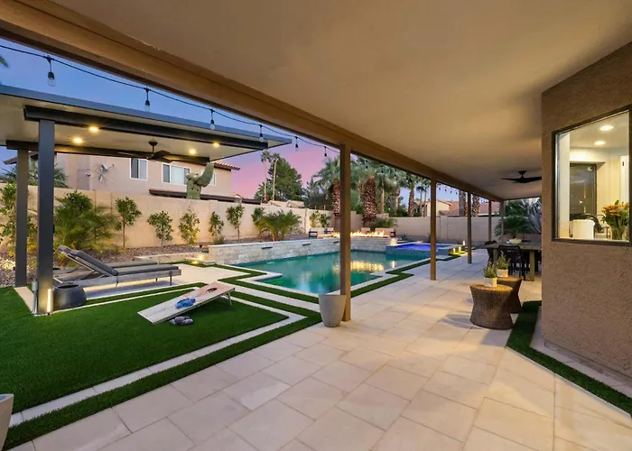 Backyard Bliss - Firepit Putt Play Pool & Holiday home *